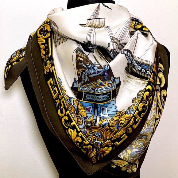 Vintage Hermes Silk Scarf Carre "Junques et Sampans" Perrier - AS IS - Picture 3 of 13